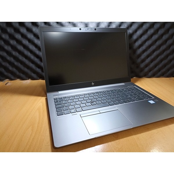Portátil HP ZBook 15UG5 Core i7 8ªGer 16GB SSD512 Radeon 4GB